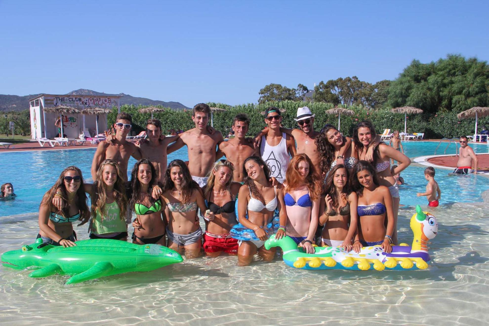 Rey Beach Club Monte Nai Exterior photo